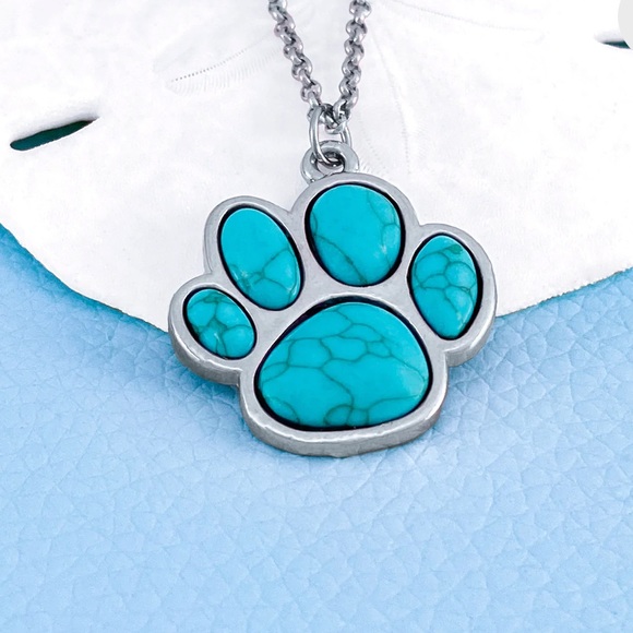 Jewelry - 🎁 NWT 🐾 TURQUOISE STONE INLAY BEACH CAT or DOG PAW SILVER-TONE BRASS NECKLACE